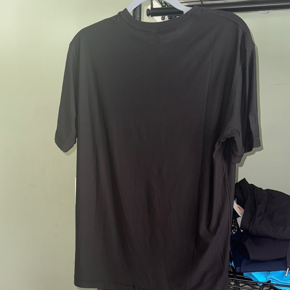 Vuori Men's Short Sleeve Strato Graphic Tee *NWT M/Black - Picture 6 of 7